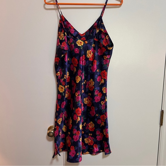 Vintage Floral Slip Dress - Picture 4 of 6